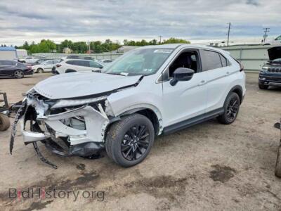 2024 Mitsubishi ECLIPSE LE, белый — VIN JA4ATVAA2RZ017093, Copart