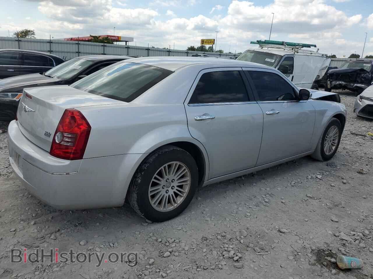 2010 CHRYSLER 300 - VIN: 2C3CA4CD8AH143022 - Фото 3