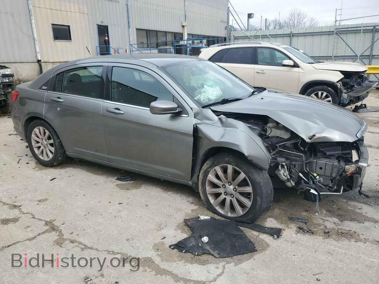 2013 CHRYSLER 200 - VIN: 1C3CCBBB5DN584195 - Фото 4
