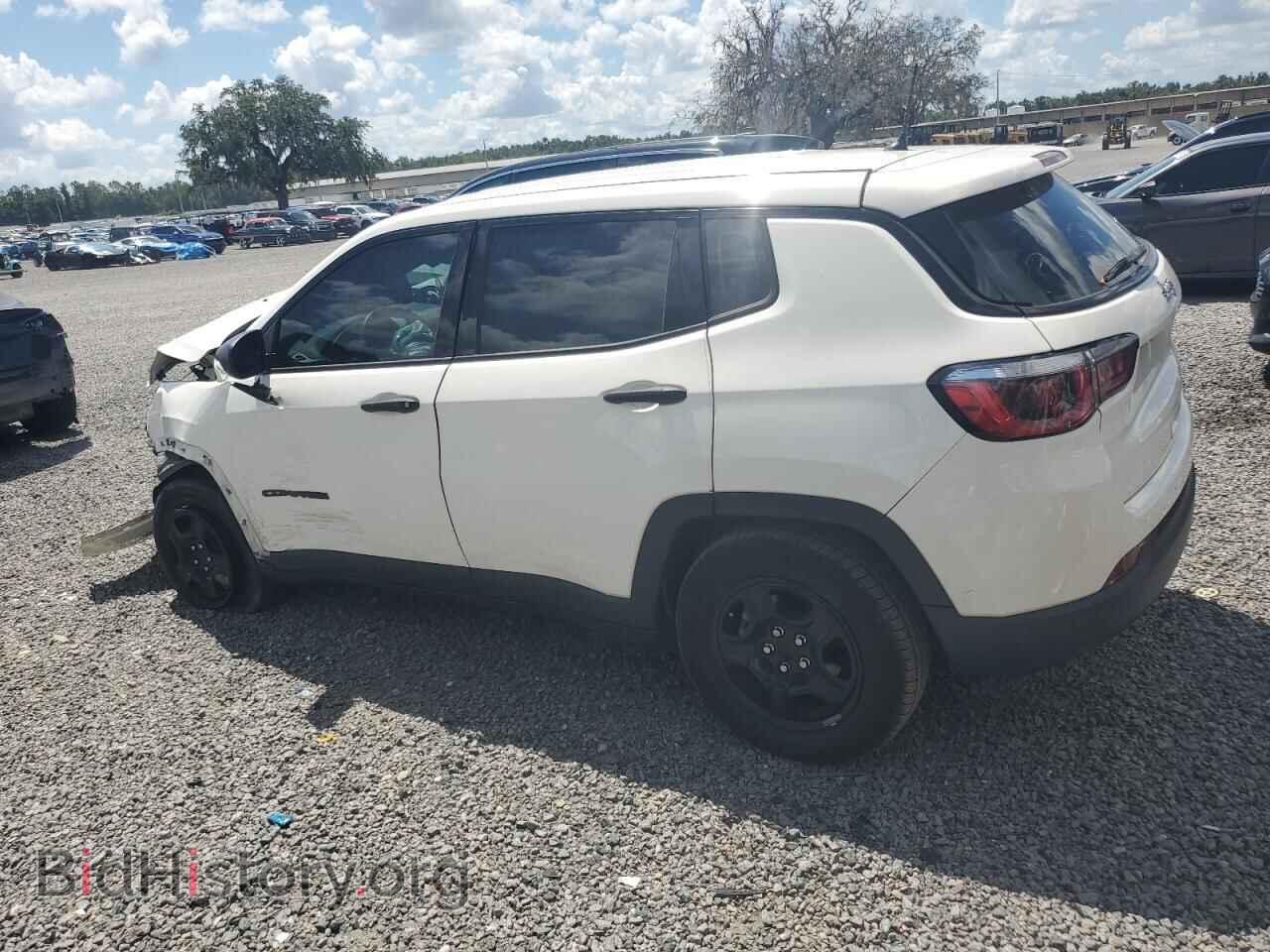 2018 JEEP COMPASS - VIN: 3C4NJCAB8JT327657 - Фото 2