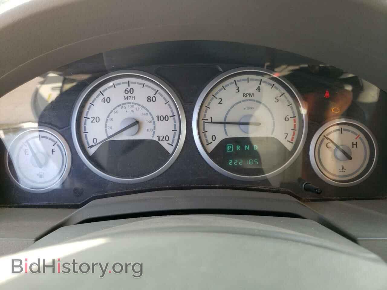 2008 CHRYSLER MINIVAN - VIN: 2A8HR44H68R137941 - Фото 9