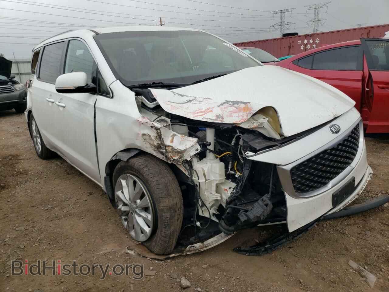 2015 KIA All Models - VIN: KNDMC5C16F6033410 - Photo 4