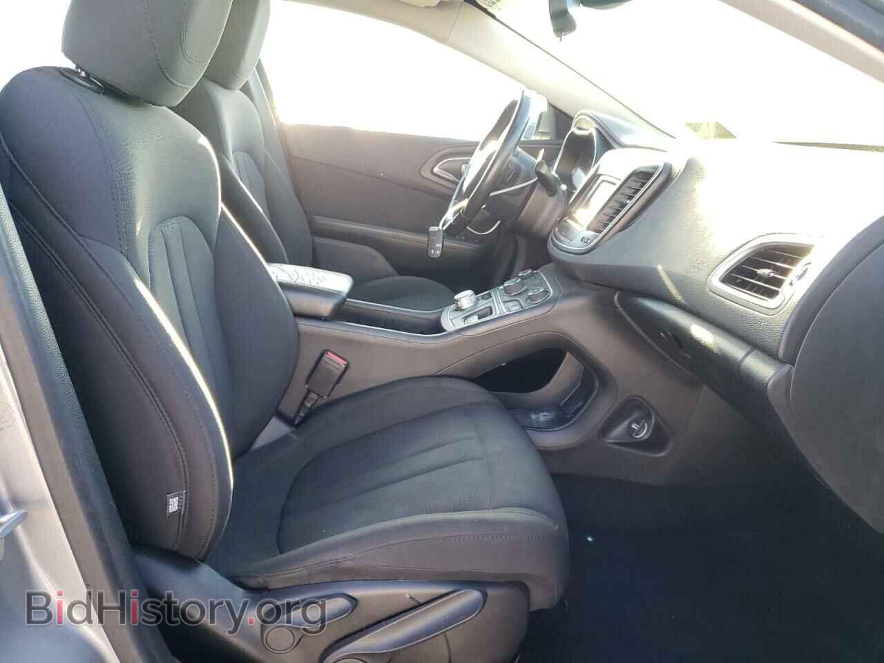 2016 CHRYSLER 200 - VIN: 1C3CCCAB4GN105843 - Фото 5