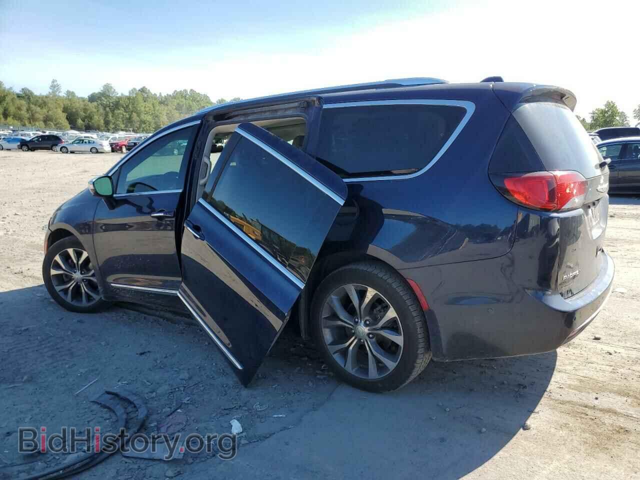 2017 CHRYSLER PACIFICA - VIN: 2C4RC1GG1HR543771 - Photo 2