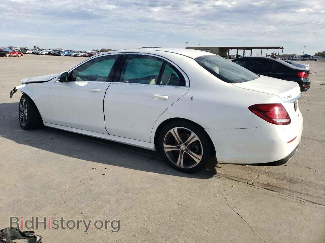 2017 MERCEDES-BENZ E-CLASS - VIN: WDDZF4JB3HA103535 - Фото 2