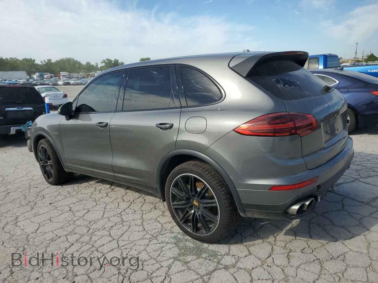 2016 PORSCHE CAYENNE - VIN: WP1AE2A24GLA64745 - Фото 2