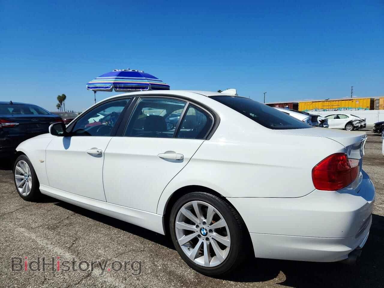 2011 BMW 3 SERIES - VIN: WBAPH5C56BA448197 - Фото 2