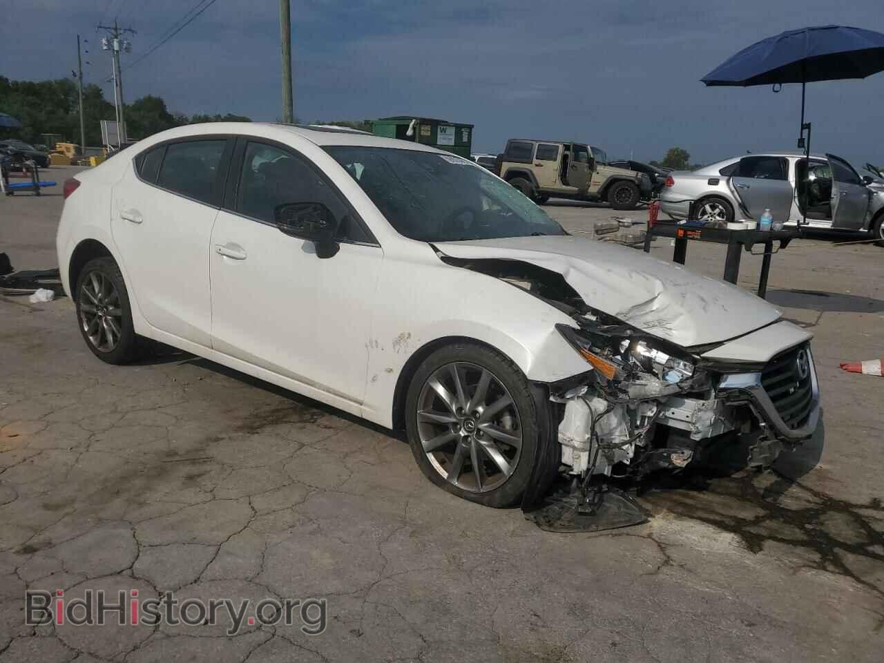 2018 MAZDA 3 - VIN: 3MZBN1V32JM254114 - Фото 4