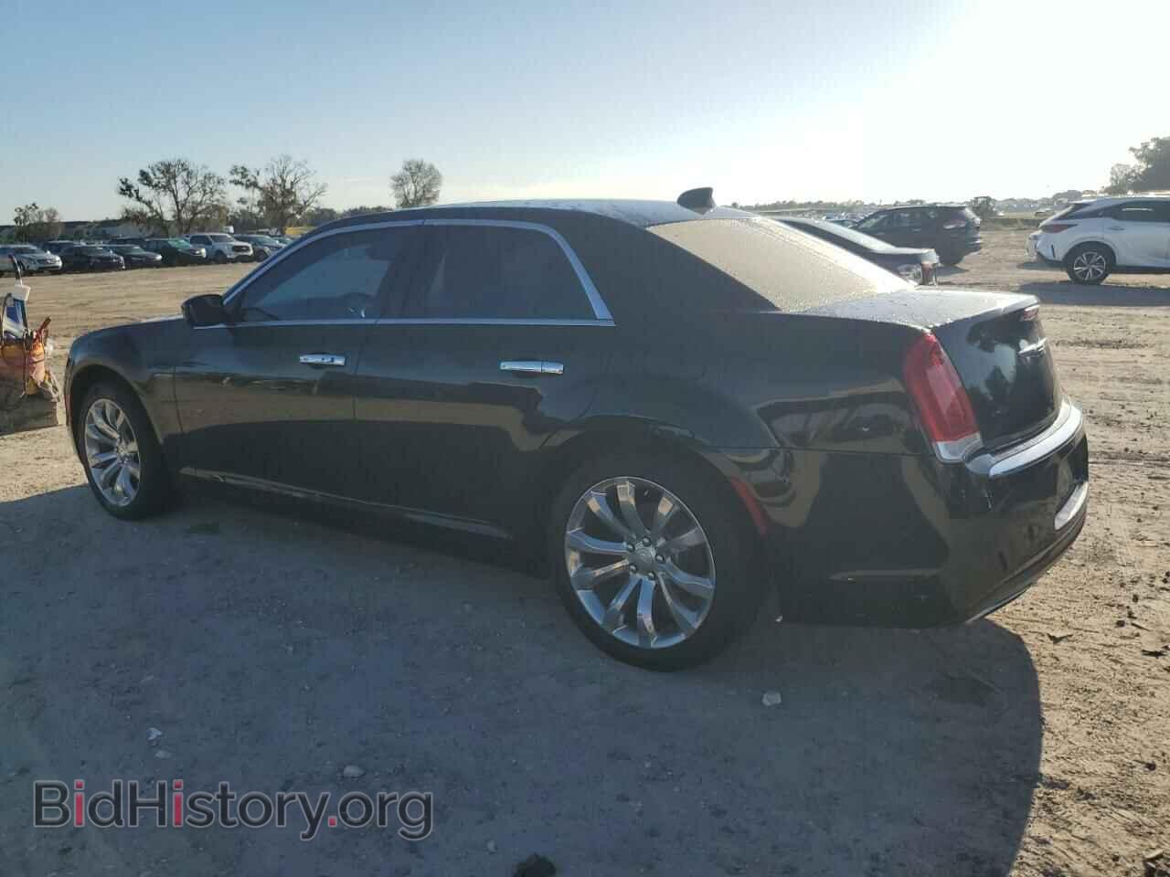 2016 CHRYSLER 300 - VIN: 2C3CCAAG1GH358191 - Фото 2