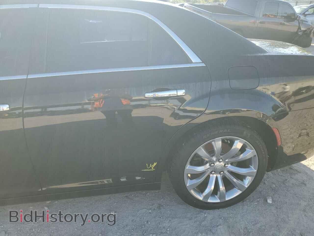2016 CHRYSLER 300 - VIN: 2C3CCAAG1GH358191 - Фото 12