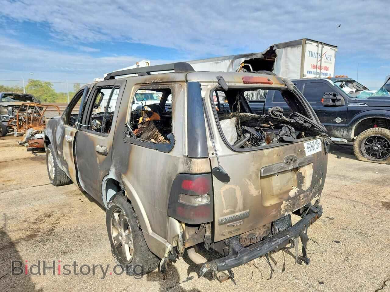 2007 FORD EXPLORER - VIN: 1FMEU63E57UB80837 - Photo 2