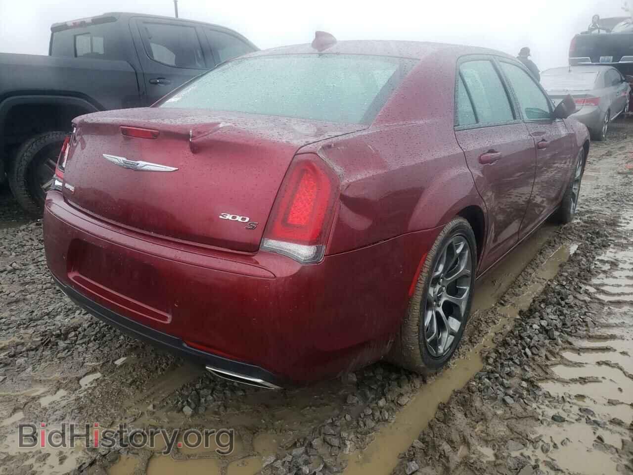 2018 CHRYSLER 300 - VIN: 2C3CCABG3JH296380 - Фото 4