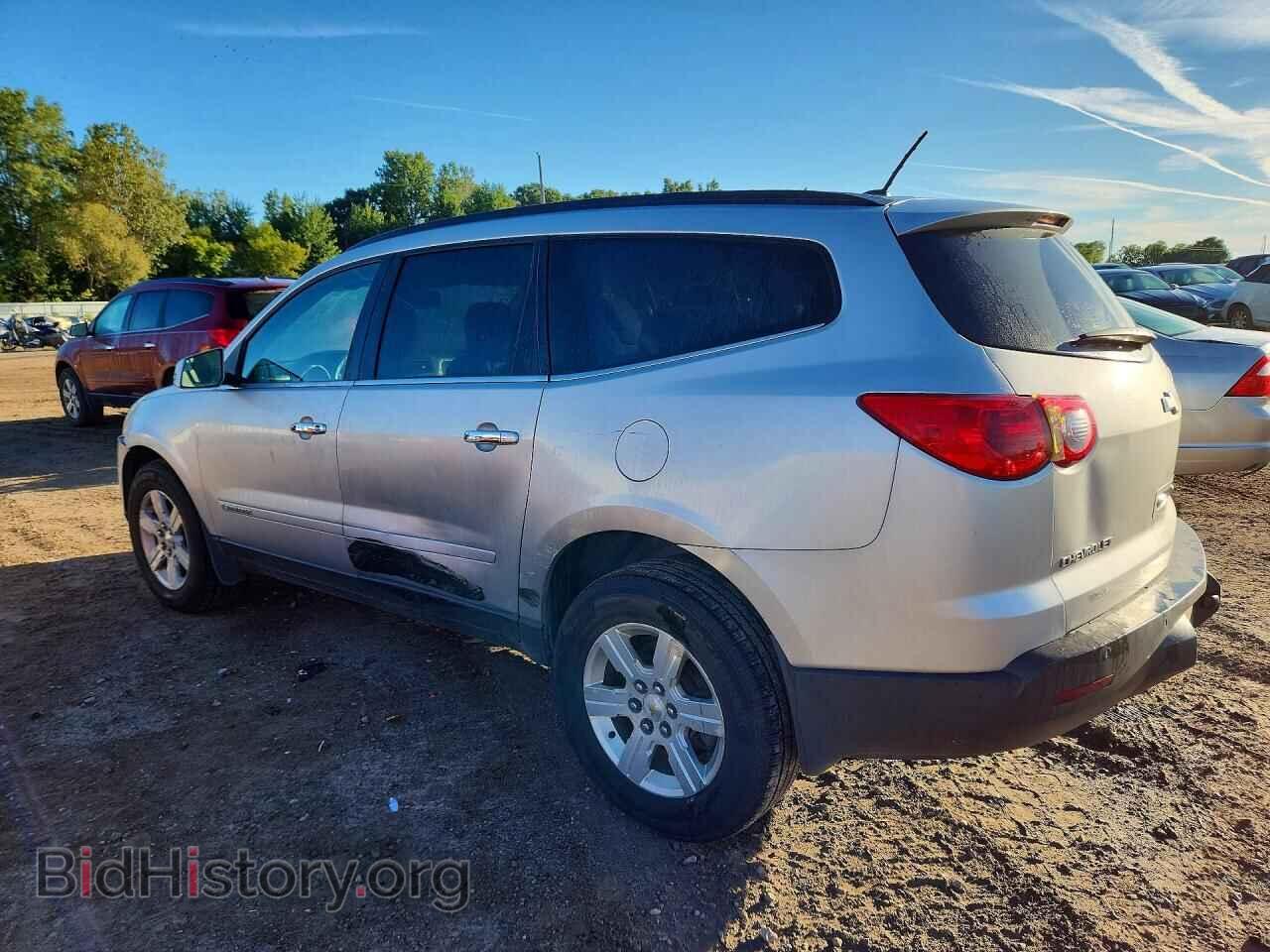 2009 CHEVROLET TRAVERSE - VIN: 1GNER23D39S115478 - Фото 2