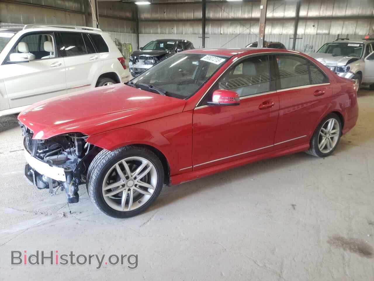 Photo WDDGF4HB4DR262301 - MERCEDES-BENZ C-CLASS 2013