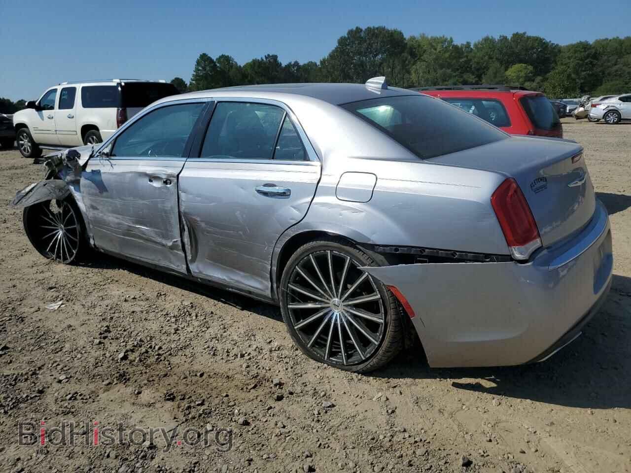 2016 CHRYSLER 300 - VIN: 2C3CCAEG2GH282247 - Фото 2