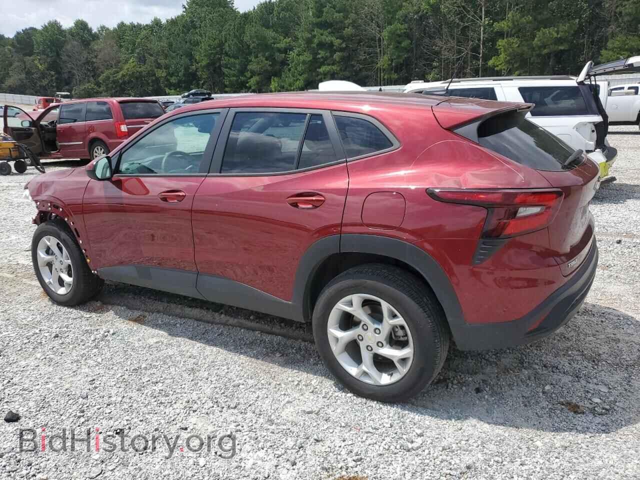 2024 CHEVROLET TRAX - VIN: KL77LFE20RC116648 - Фото 2