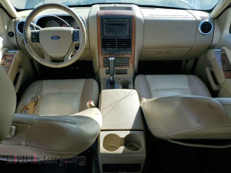 2007 Ford EXPLORER (VIN 1FMEU74E67UB81452) — photo 8 of 13