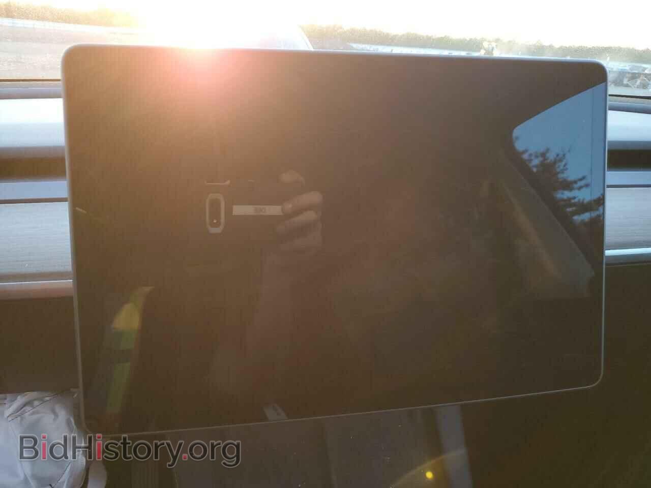 2022 TESLA MODEL Y - VIN: 7SAYGDEE2NF309992 - Photo 9