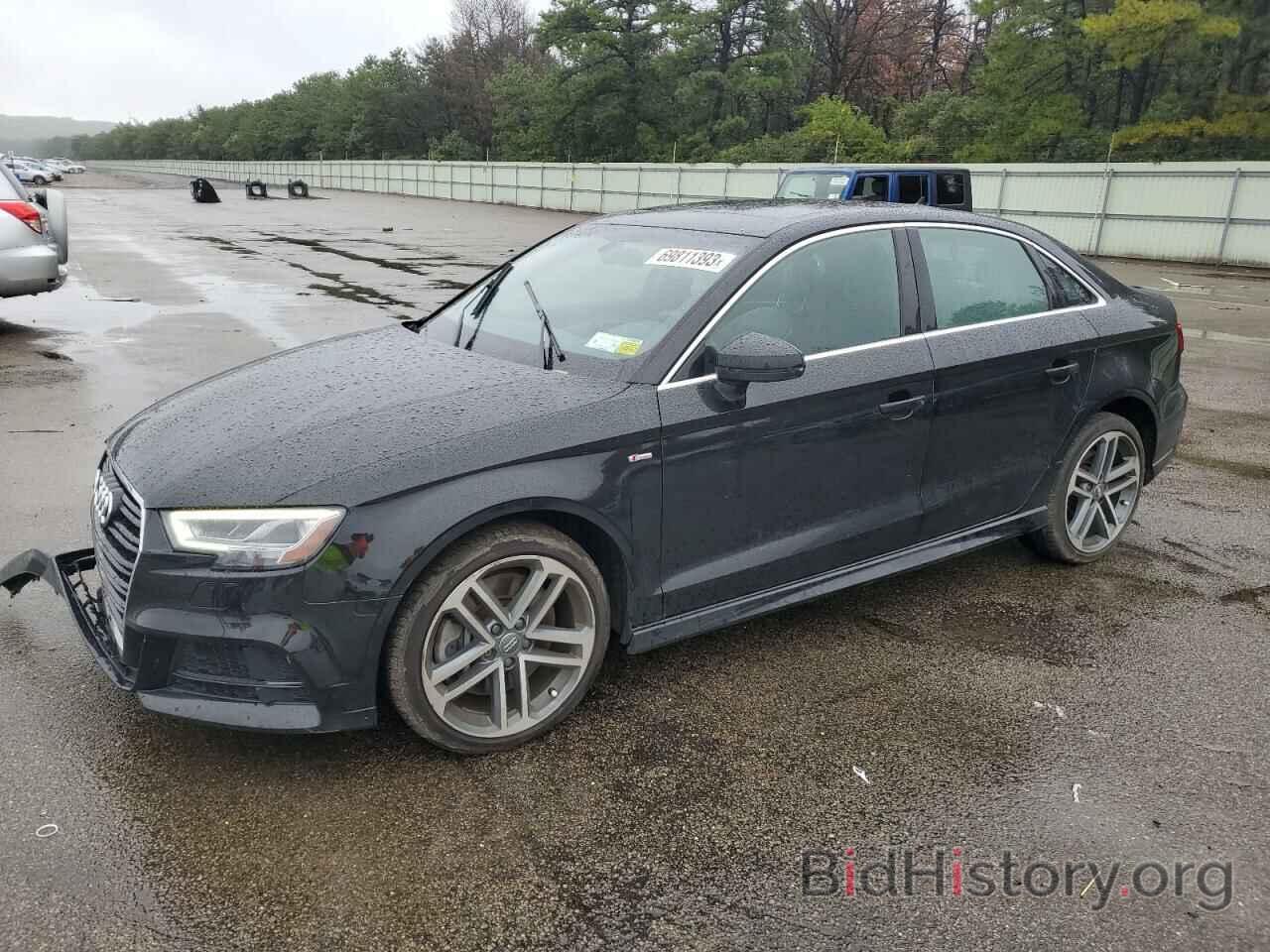 Фотография WAUJEGFF5KA076091 - AUDI A3 2019