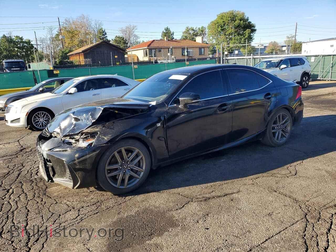 Photo JTHCZ1D21J5015985 - LEXUS IS 2018