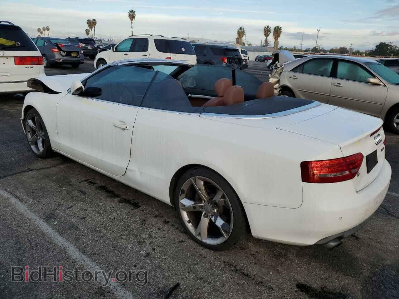 2011 AUDI A5 - VIN: WAUTFAFH0BN000310 - Фото 2