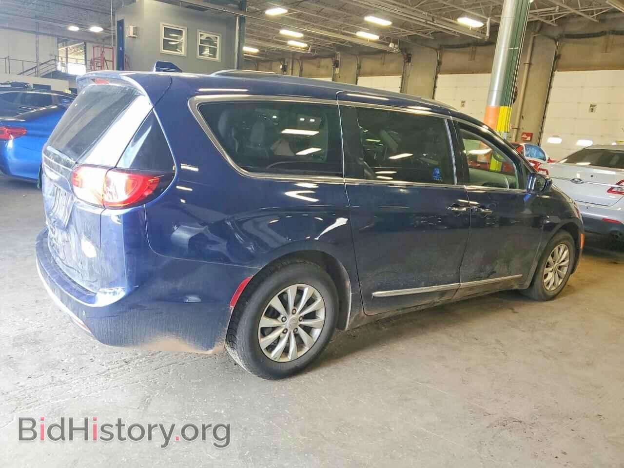 2017 CHRYSLER PACIFICA - VIN: 2C4RC1BG2HR787890 - Фото 3