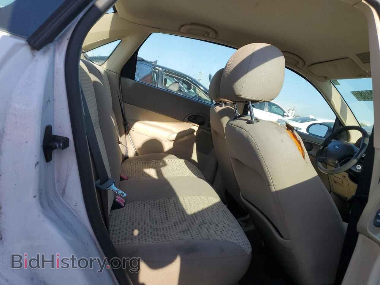 2007 FORD FOCUS - VIN: 1FAHP34N77W359607 - Photo 10
