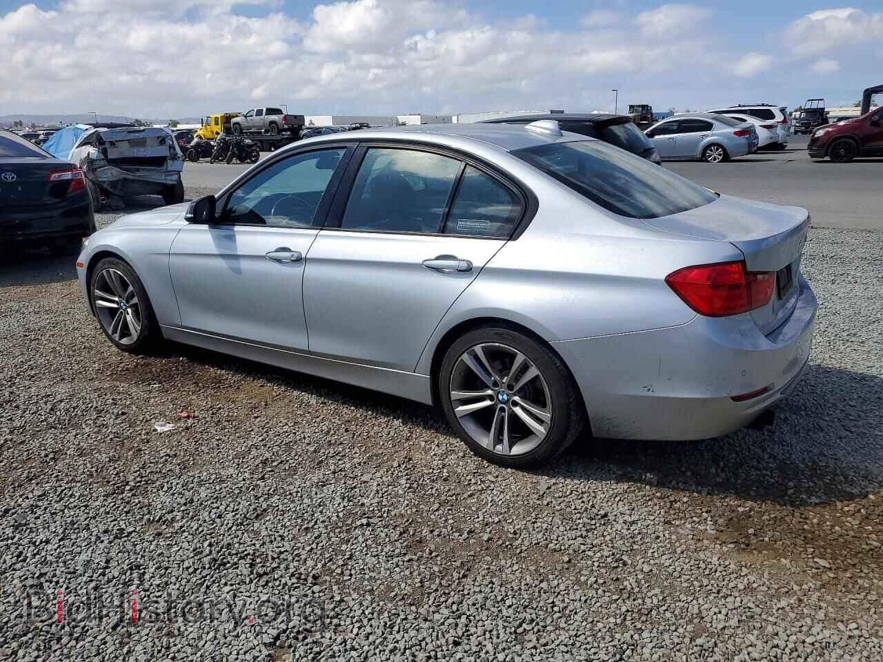 2012 BMW 3 SERIES - VIN: WBA3A5C55CF259354 - Фото 2