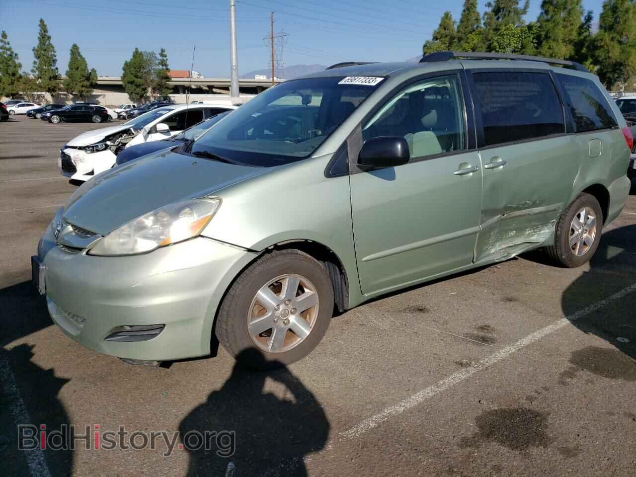 Photo 5TDZK23C28S136612 - TOYOTA All Models 2008