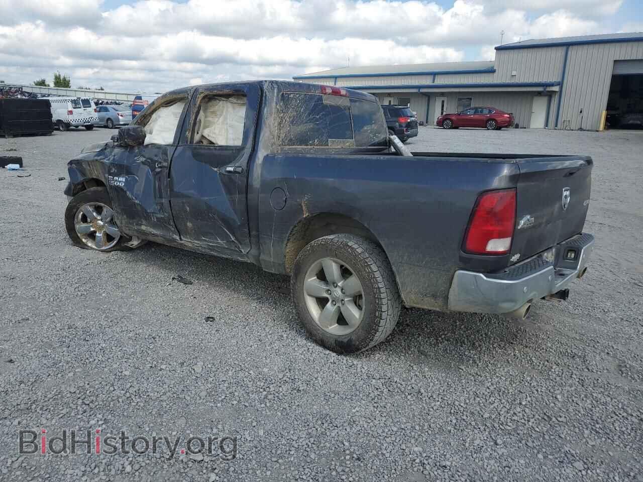 2016 RAM 1500 - VIN: 3C6RR7LT4GG331852 - Photo 2
