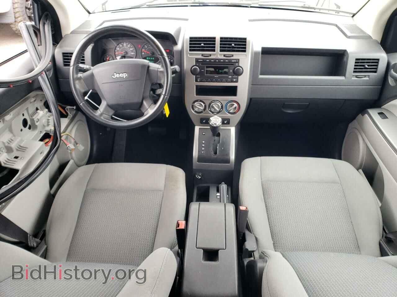 2007 JEEP COMPASS - VIN: 1J8FF47W67D138244 - Фото 8