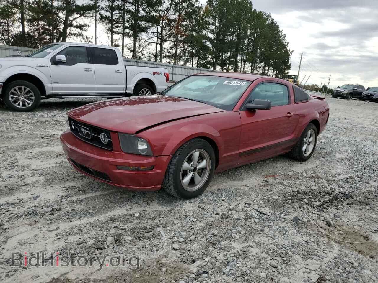 Photo 1ZVFT80N075270741 - FORD MUSTANG 2007
