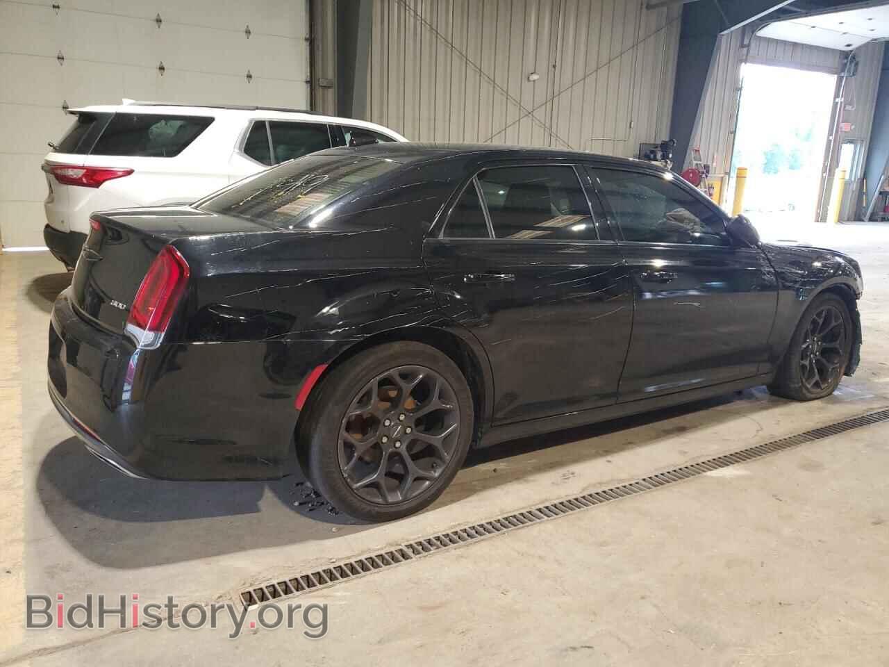2019 CHRYSLER 300 - VIN: 2C3CCAAG1KH651419 - Фото 3