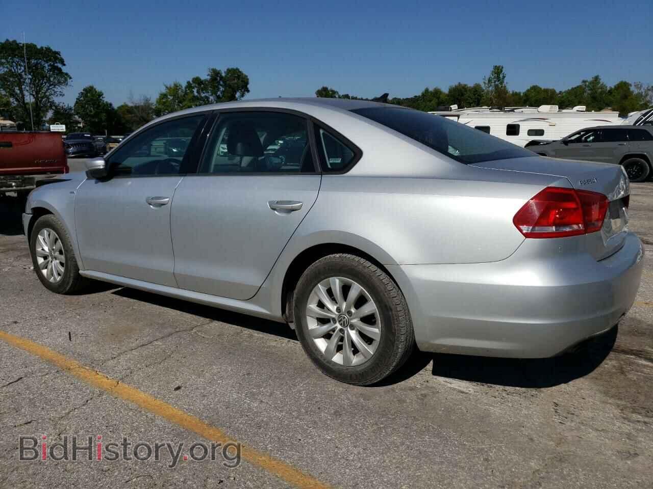 2015 VOLKSWAGEN PASSAT - VIN: 1VWAT7A37FC060004 - Фото 2
