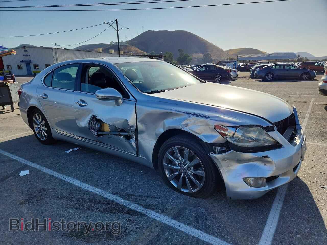 2010 LEXUS LS 460 - VIN: JTHBL5EF1A5093155 - Photo 4
