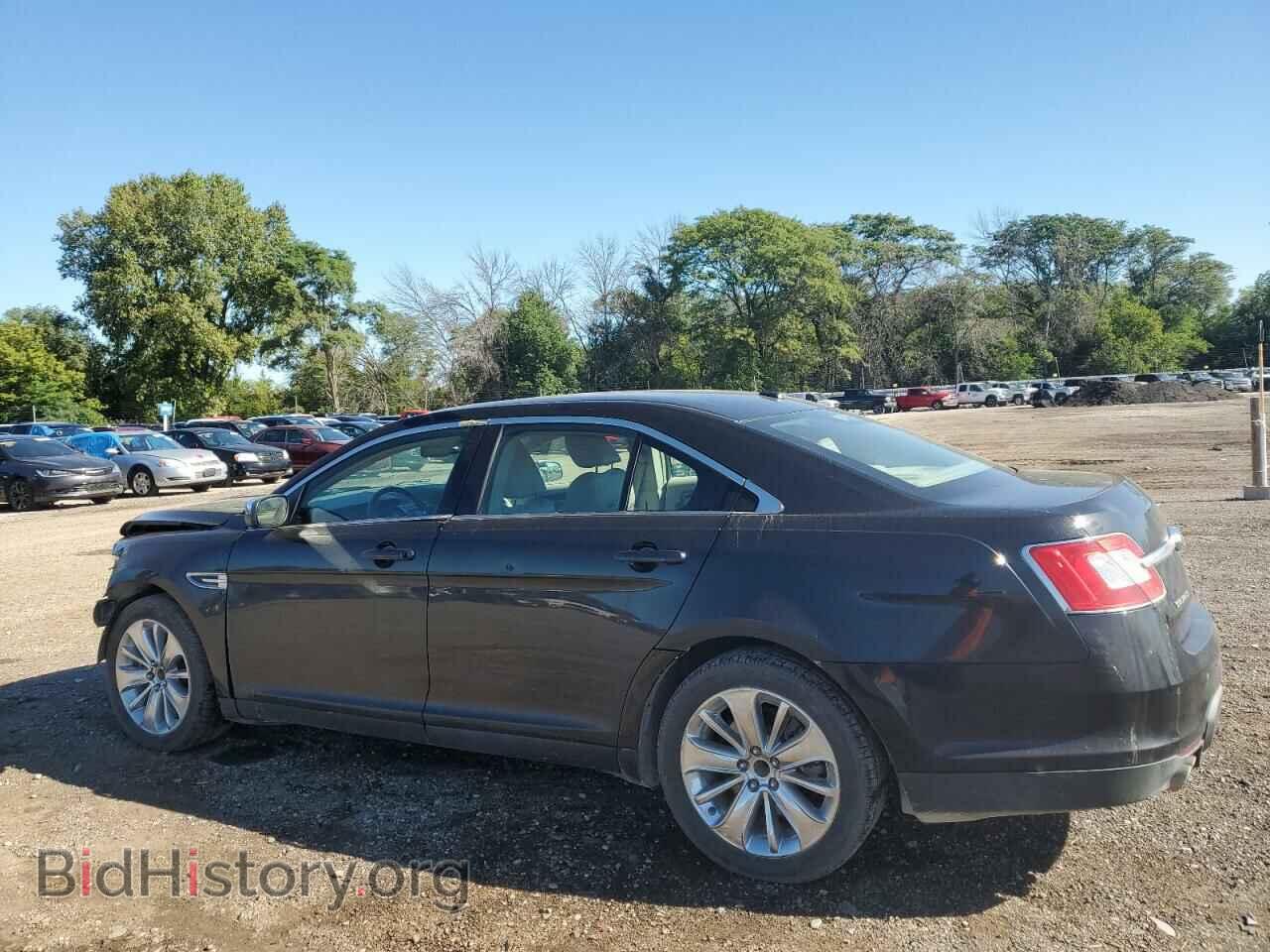 2011 FORD TAURUS - VIN: 1FAHP2FW4BG129252 - Фото 2