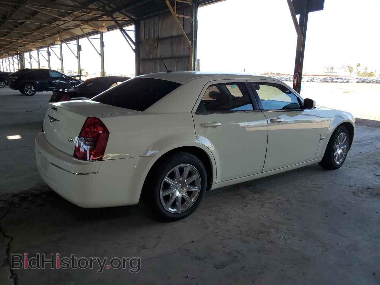 2008 CHRYSLER 300 - VIN: 2C3LA53GX8H264015 - Фото 3