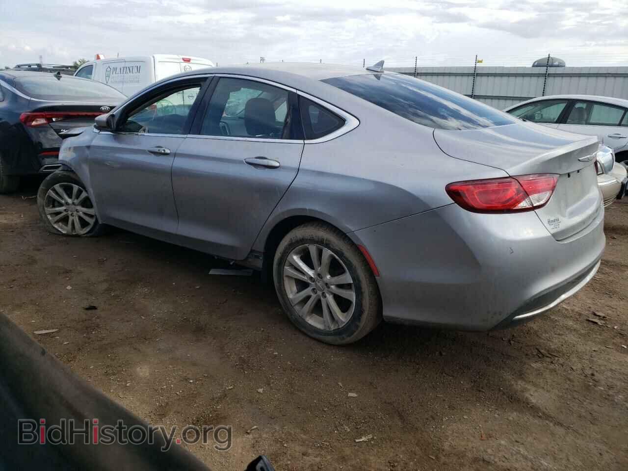 2016 CHRYSLER 200 - VIN: 1C3CCCAB8GN130289 - Фото 2