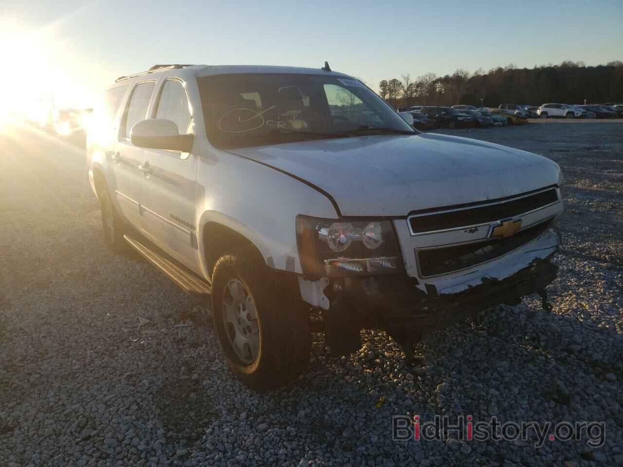 Photo 1GNSCJE02DR369630 - CHEVROLET SUBURBAN 2013