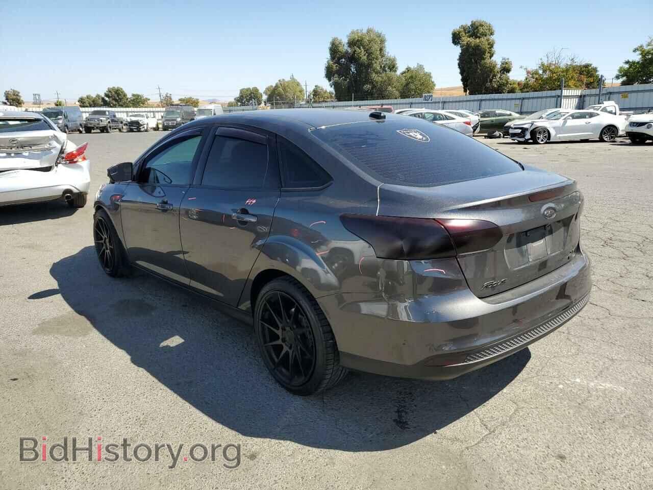2017 FORD FOCUS - VIN: 1FADP3FE6HL333451 - Фото 2