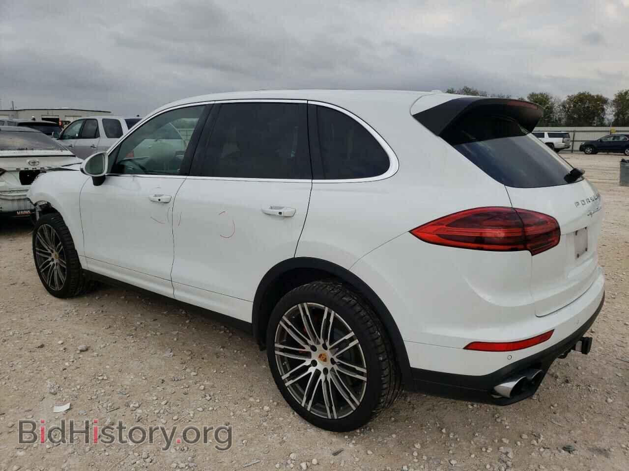 2016 PORSCHE CAYENNE - VIN: WP1AC2A23GLA88105 - Фото 2
