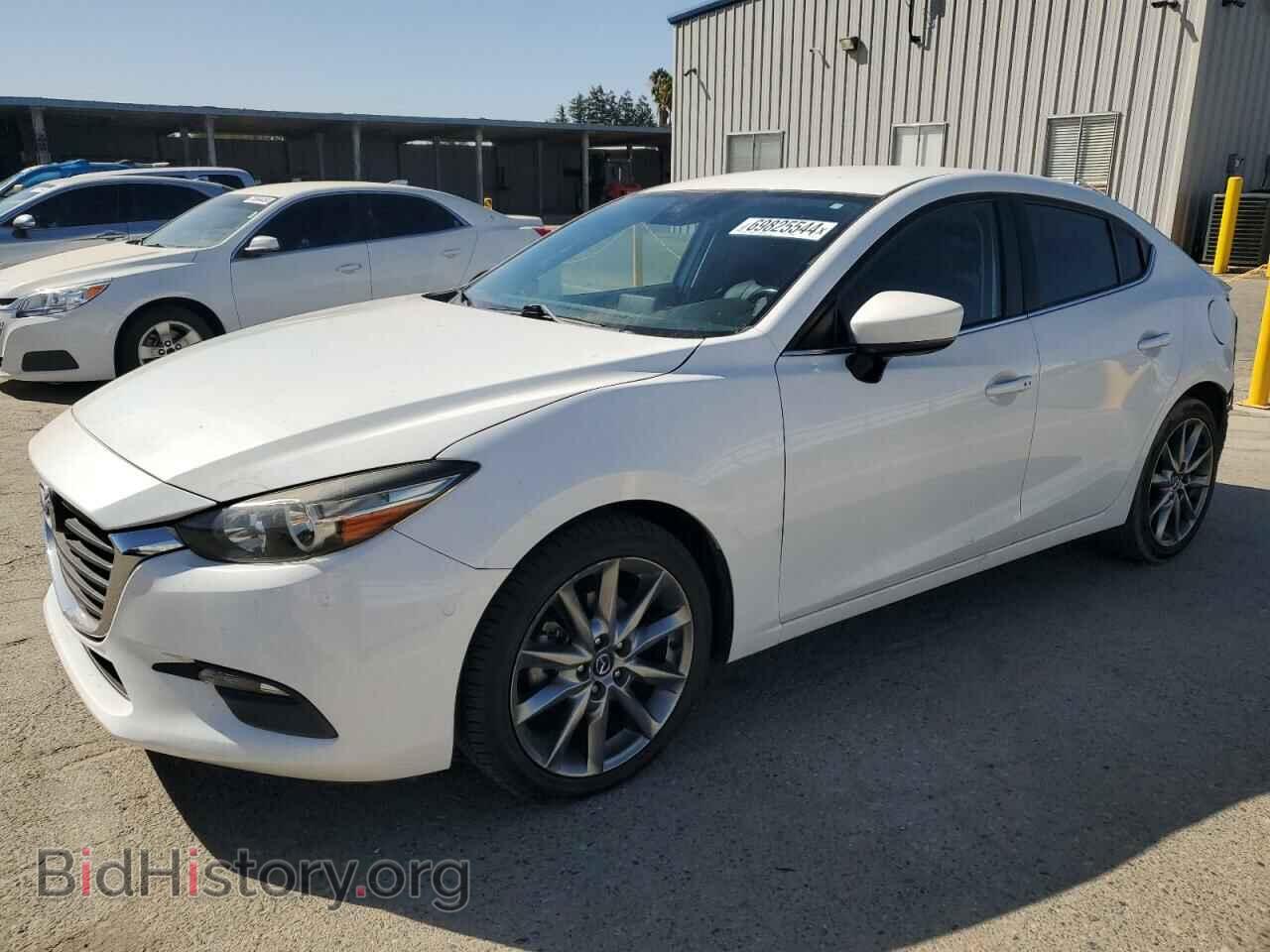 Photo 3MZBN1V31JM253097 - MAZDA 3 2018
