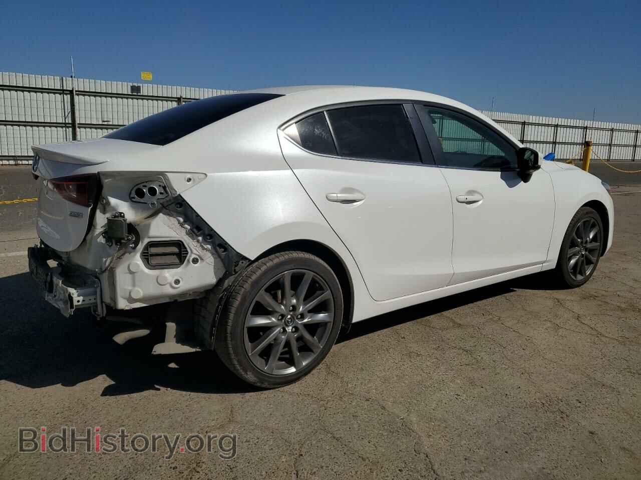 2018 MAZDA 3 - VIN: 3MZBN1V31JM253097 - Photo 3