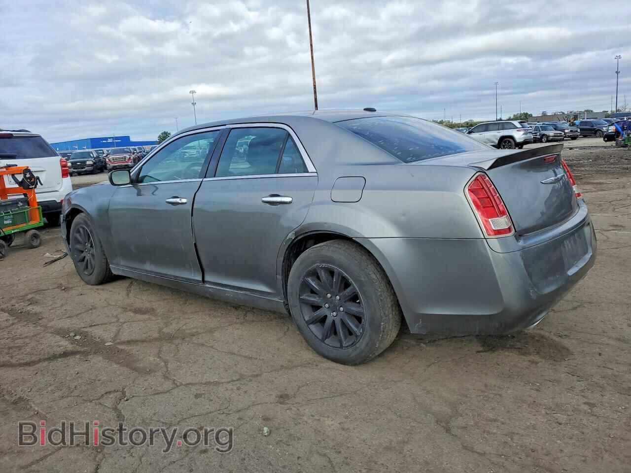 2012 CHRYSLER 300 - VIN: 2C3CCABG8CH289573 - Photo 2