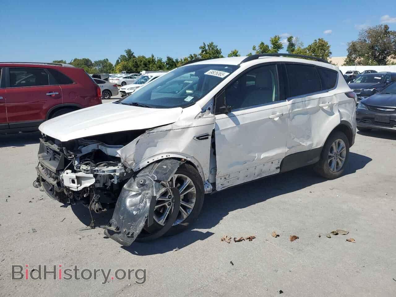 Фотография 1FMCU0GDXHUB28417 - FORD ESCAPE 2017