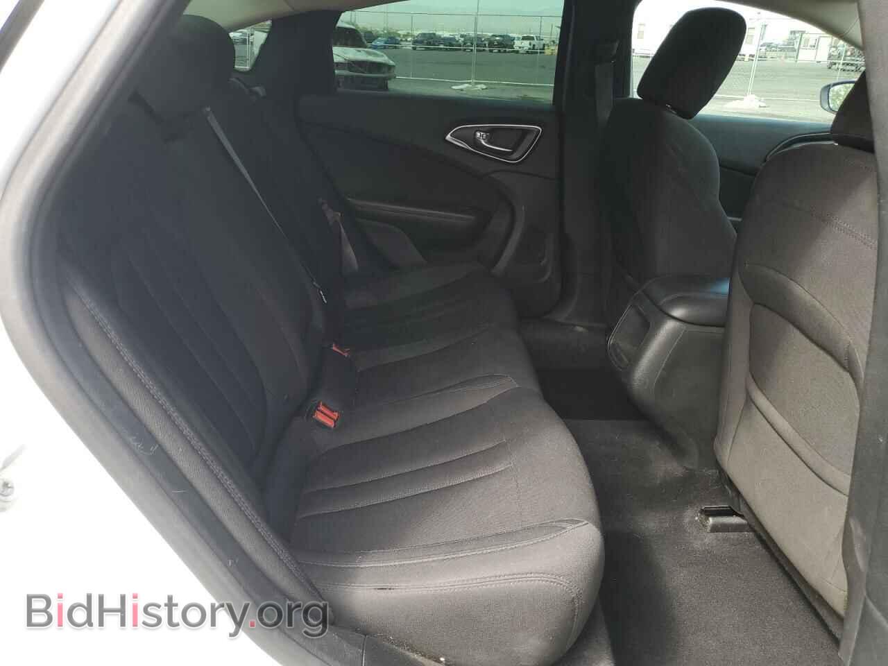 2015 CHRYSLER 200 - VIN: 1C3CCCAB5FN562157 - Фото 10