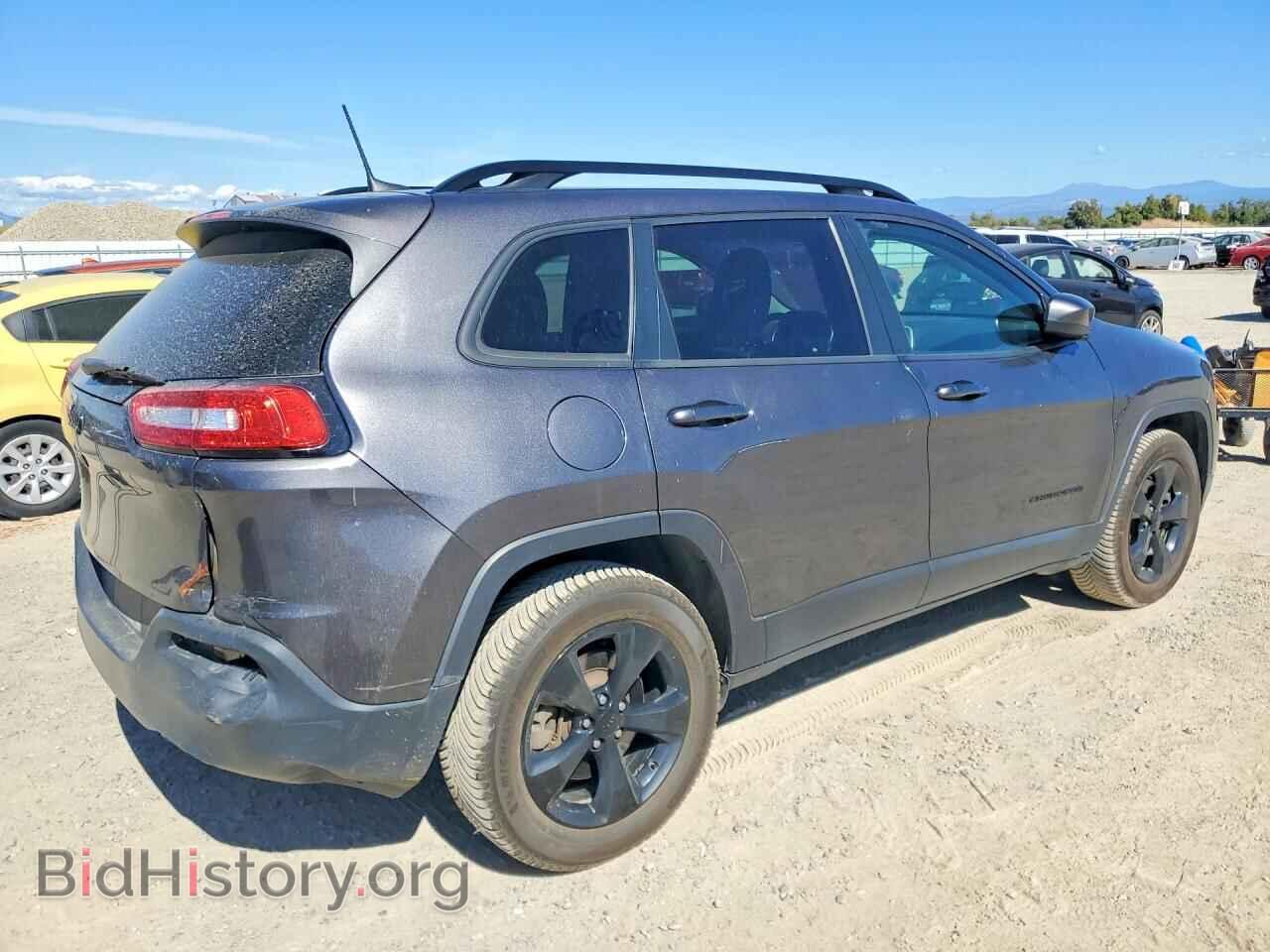 2018 JEEP CHEROKEE - VIN: 1C4PJMCB4JD586387 - Фото 3