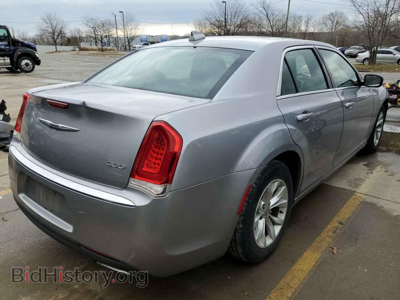 2015 CHRYSLER 300 - VIN: 2C3CCAAG2FH930206 - Фото 3