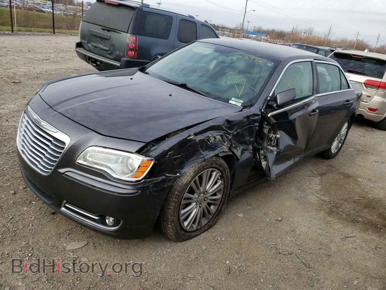 2014 CHRYSLER 300 - VIN: 2C3CCARG5EH104761 - Photo 2