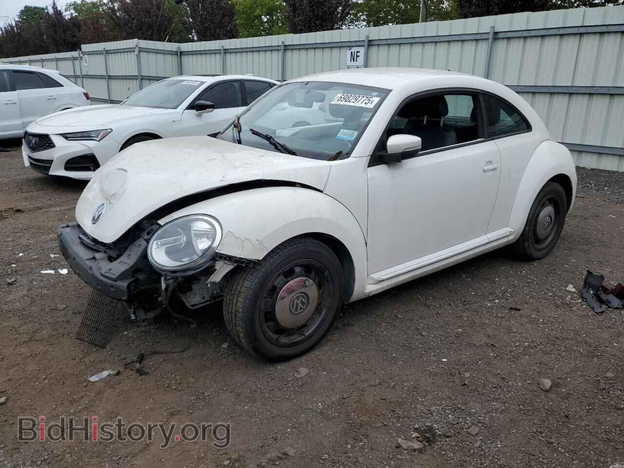 Photo 3VWJP7AT3CM661666 - VOLKSWAGEN BEETLE 2012
